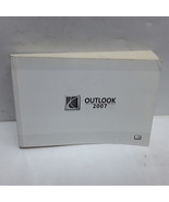 2007 Saturn Outlook Owners Manual - $78.71 CAD
