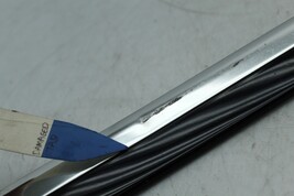 2004-06 VOLKSWAGEN PHAETON FRONT RIGHT DOOR EXTERIOR DOOR MOLDING TRIM H2084 image 13