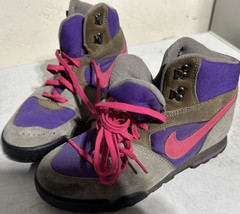 Vintage 1990s NikeACG SZ 8 Trail Hiking Suede Women’s Pink&amp; Purple - £58.38 GBP