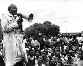 Nelson Mandela South Africa President addresses crowd at rally 11x17 poster - £15.77 GBP