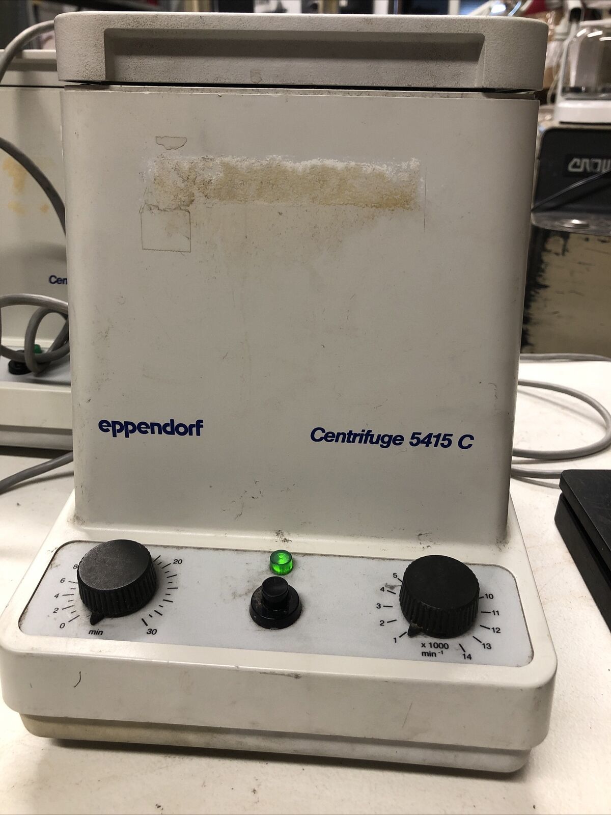 Eppendorf 5415C Centrifuge with F-45-18-11 Fixed Rotor - $40.60