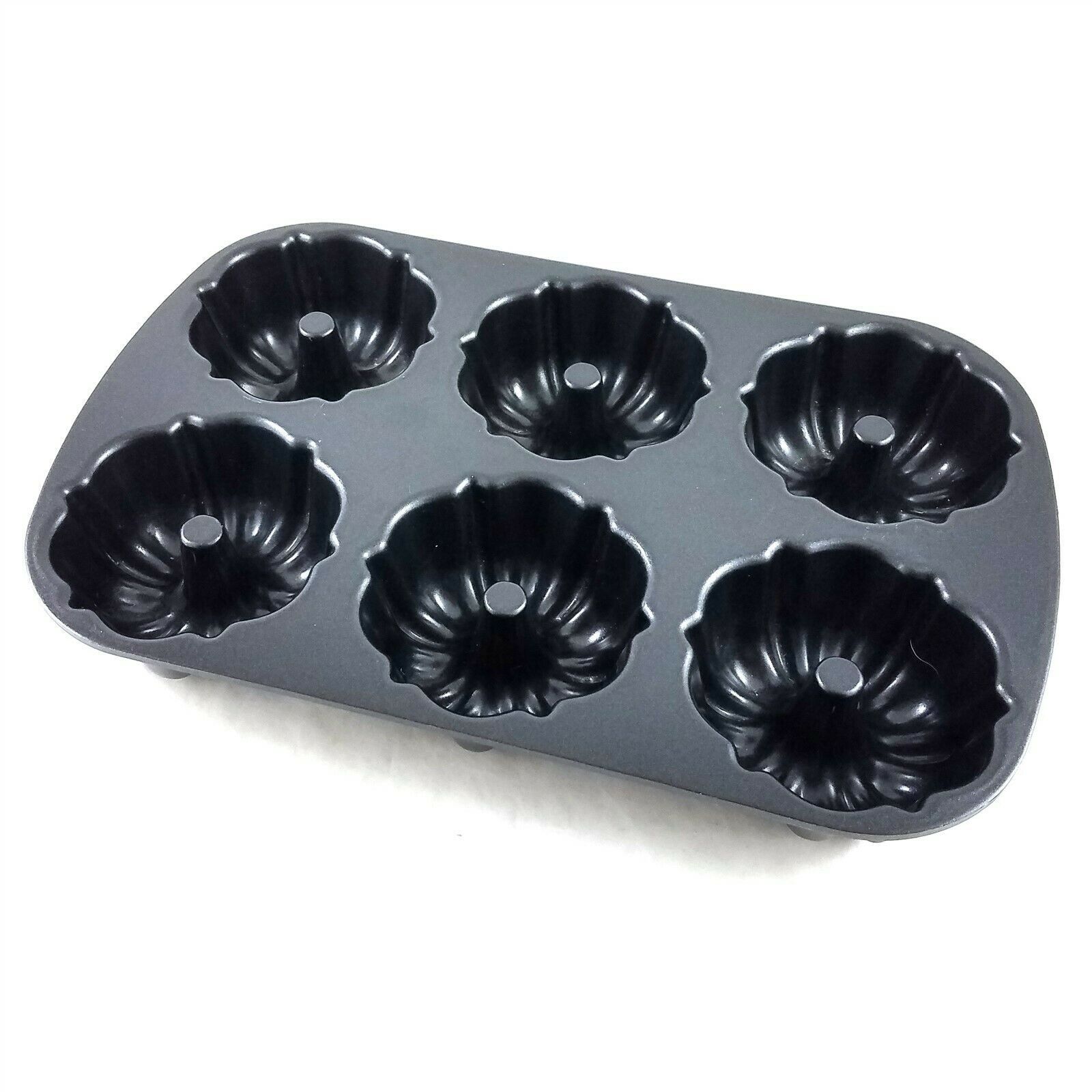 Nordic Ware Multi Mini Bundt Muffin Pan Makes 6 Heavy Cast Aluminium - $24.58