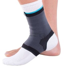 DonJoy Advantage Elastic Ankle for Sprains Black, Fits Left or Right, Sm... - $271.59 MXN