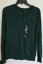 NWT Womens M Banana Republic Dark Green V-Neck Knit Long Sleeve Sweater - $18.81