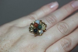Vintage 14K Yellow Gold Flower cluster Ring  W/ Multicolor Jade Beads 7.1 grams - £294.16 GBP