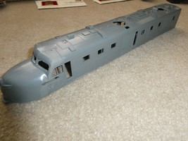 MTH O Scale Diesel Locomotive Body Shell Undecorated Gray 18&quot; Long - $54.45