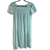 Barbizon Small Light Blue Vintage Nightgown Lace &amp; Smocked Chest - $28.80