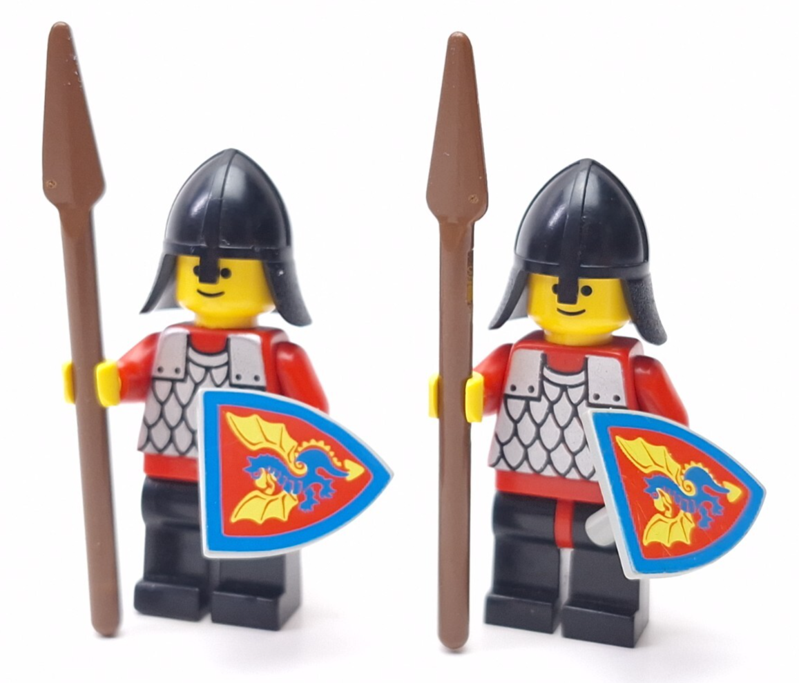 Lego Vintage Castle Black Knights Minifigures Lot 2 Spearmen Soldiers - $18.83