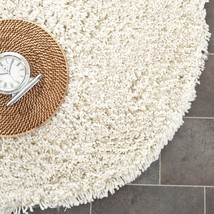 SAFAVIEH Classic Shag Collection Area Rug - 8&#39; Round, Ivory, Handmade, 1.75-inch - £348.28 GBP