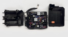 2020-2024 Buick Encore Gx Avenir Engine Fuse box With Battery Cable Brok... - $2,028.96 MXN