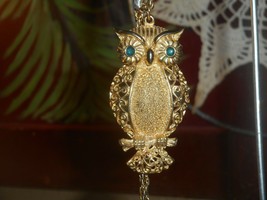 Owl Pendant &amp; Chain Wing Scrolled Cut-Outs Green Eyes Gold Tone - £14.94 GBP