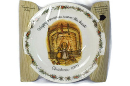 Holly Hobbie American Greetings Christmas 1972 Wall Hanging Round Plate 10&quot; - £22.56 GBP