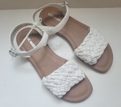 Steve Madden JKARINA White Braided Leather Ankle Strap Sandals Girls size 5 NWOB - £15.45 GBP