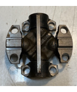Universal Joint 6029 | 2C MECH | 3&quot; Wide 9mm Bolt Holes - $561.41 MXN