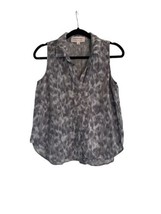 Women&#39;s Anthropologie Cloth &amp; STONE Leopard Print Top XS Split Back Button Up - £14.62 GBP