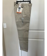 BNWT Dockers Workday Straight-Fit Smart 360 FLEX Khaki Pants, Men - $68.58 CAD