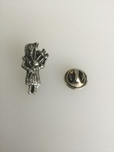 Scottish Piper Pewter Lapel Pin Badge Handmade In UK - €6,53 EUR