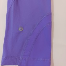 Lululemon Women's Purple Back Zippered Pocket Leggings Measured Size (30×23) image 4