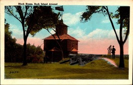 Rock Island Illinois~Rock Island Arsenal Block House~Couple Beside~POSTCARD bk44 - £1.58 GBP