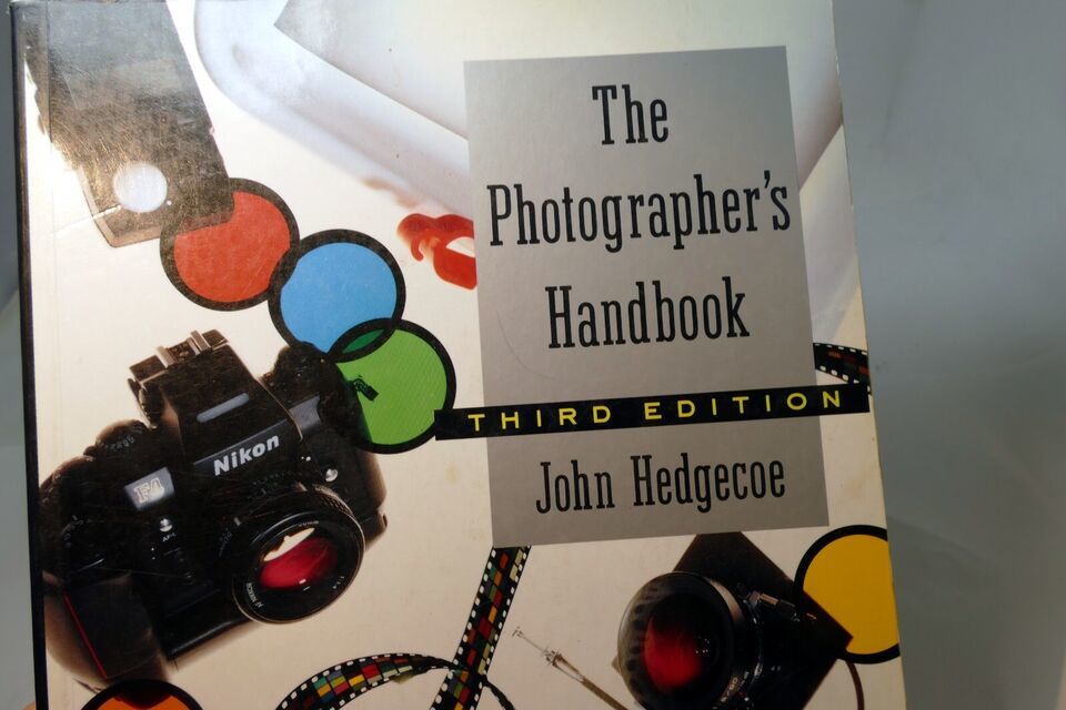 The photographers handbook A complete refer HEDGECOE Guide F5 F4 - $12.62