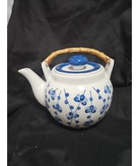 Hand Painted Yokohama Studio Tea Pot With Bamboo Handle - $24.74