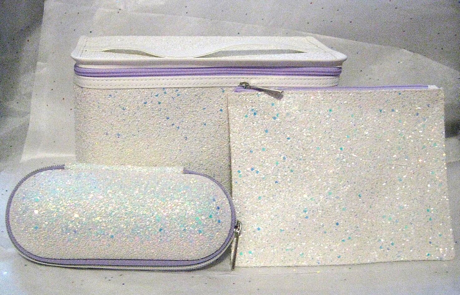 Clinique 3 Piece Glitter Train Case, Makeup Bag & Travel Case w/zipper - NEW!