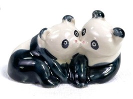 Vtg Panda Figurine Kissing Pandas Ceramic Porcelain 2”x3.5 Pair China Embracing  - £15.65 GBP