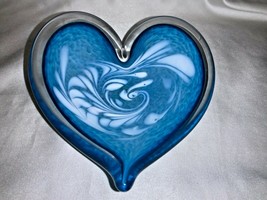 Glass Eye Studio Affection Aqua Heart Paperweight Trinket Dish 734-1 - $39.00