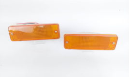 Front Bumper Lamp Light Fit For Toyota Pickup Hilux 1984-88 RN55 RN65 PAIR - $527.51 MXN