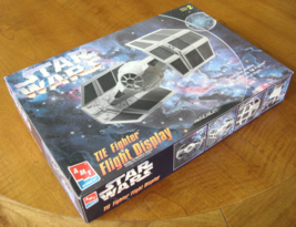 Star Wars TIE Fighter Flight Display Model Kit #8725 AMT - 1996 - £32.99 GBP