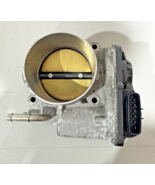 2015 TOYOTA SIENNA THROTTLE BODY GENUINE OEM USED PART P/N 22030-0P050 - $818.43 MXN