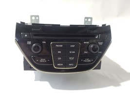 Radio Audio Receiver PN 96180-2M118 OEM 2014 Hyundai Genesis  - $18.55
