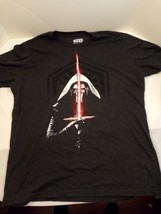 Star Wars Kylo Ren Red Lightsaber Gray Short Sleeve T-Shirt Size: XL Mad... - $11.88