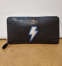 Coach Women&#39;s Black Pebbled Leather Zip Around Wallet With Lightning Bolt - £39.56 GBP