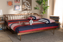 Kierra Walnut Brown Expandable Twin to King Spindle Daybed - $13,430.86 MXN
