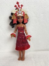 MOANA Classic 9” Doll  Disney in Red Outfit And Hand Accessories - £10.34 GBP