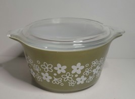 Pyrex Green Crazy Daisy 1 Quart Dish with Lid - $35.00