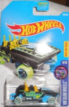  Hot Wheels 2017 Glow Wheels 9/10 &quot;Loopster&quot; #328/365 Mint Car On Card H... - £1.56 GBP