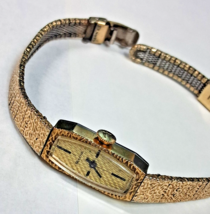 Vintage Ladies Bulova  Mechanical wind Watch 10K GF Gold Filled - $87.12