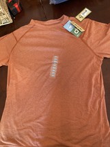 ultimate terrain bombay heather size small men’s T-Shirt - $24.75
