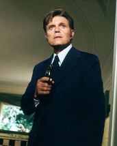 Jack Lord 16x20 Poster as Steve McGarratt holding gun Hawaii Five-O - £15.97 GBP