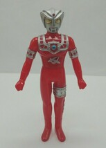 Vintage 1988 Bandai ULTRAMAN ASTRA 6&quot; vinyl figure  - £19.37 GBP