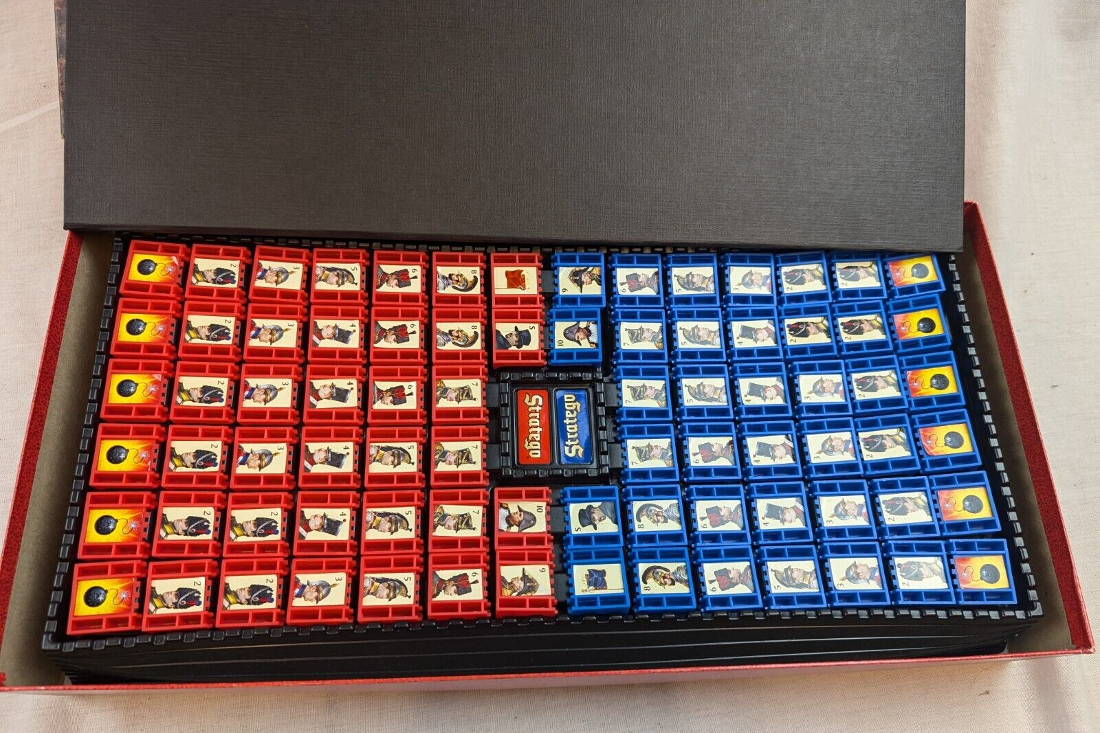 Stratego Board Game 1996 Edition Milton Bradley - Complete w/ Fortress Screen Item image 3