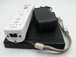 Psyclone Charging Station with Wii Controller, battery and Cord Tested W... - $7.14