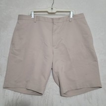 Tiger Woods Golf Shorts Mens 40 Beige Flat Front Casual - $18.87