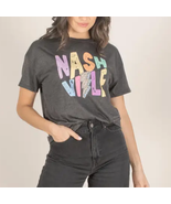 Multicolor Lightning on Charcoal Gray Nashville Graphic Tee Size Small - £22.66 GBP