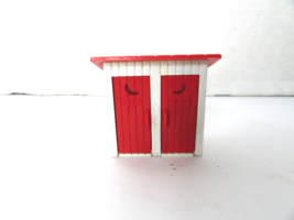 Bachmann Plasticville 0 Scale Outhouse His Hers Model Railroad Red Doors... - $6.60