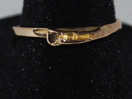 14k Yellow Gold Ring With A Unique Design ( Ring Size 6.25, Weight 1.6 Grams ) - £95.35 GBP