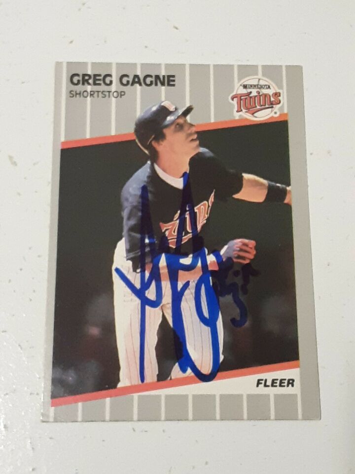 Greg Gagne Minnesota Twins 1989 Fleer Autograph Card #111 READ DESCRIPTION - £3.97 GBP