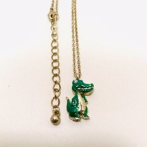 Girls Enamel Alligator Pendant Charm Gold Tone 16&quot; Necklace Lobster Claw... - £10.18 GBP